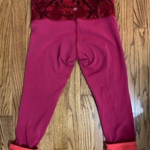 Lululemon yoga pants
